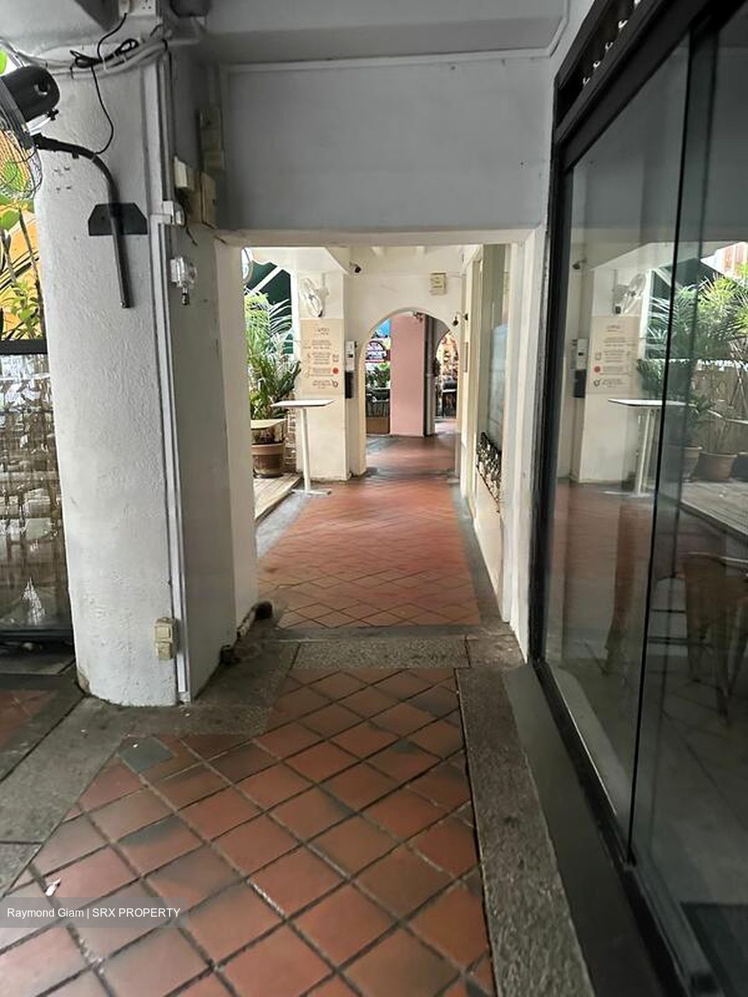 Circular Road (D1), Retail #473159721